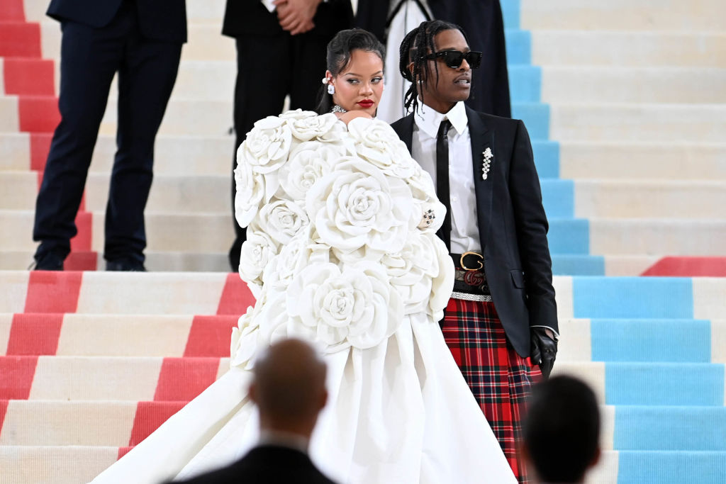 The 2023 Met Gala Celebrating "Karl Lagerfeld: A Line Of Beauty" - Street Sightings