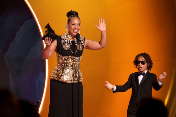 "DEI is not a threat, it's a gift." Alicia Keys Reminded the World of What is Truly Important While Accepting the Dr. Dre Global Impact Award.