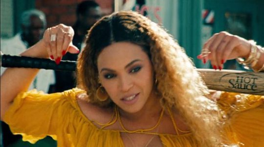 beyoncebat-e1461528854459