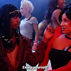 giphy (4)